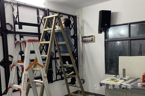 贛州于都縣某單位LCD拼接屏