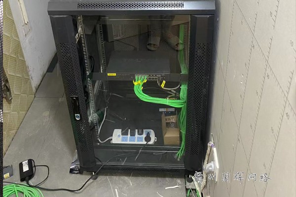 南康某手機連鎖專賣店監控安裝